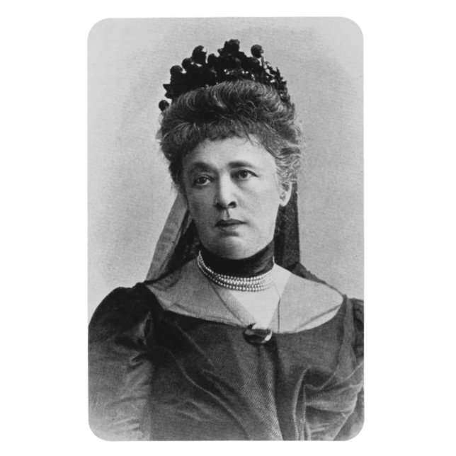 Berta Von Suttner Magnet (Vertical)