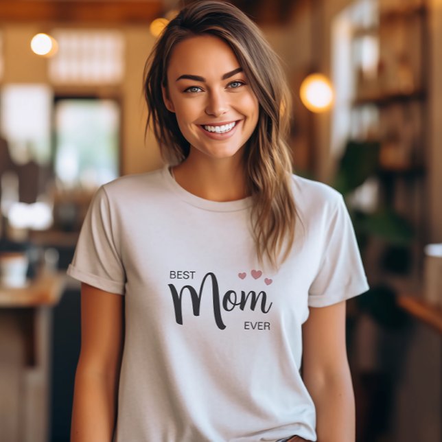 Best Mum Ever  T-Shirt (Best Mom Ever T-Shirt by MINTIC DESIGN STUDIO)