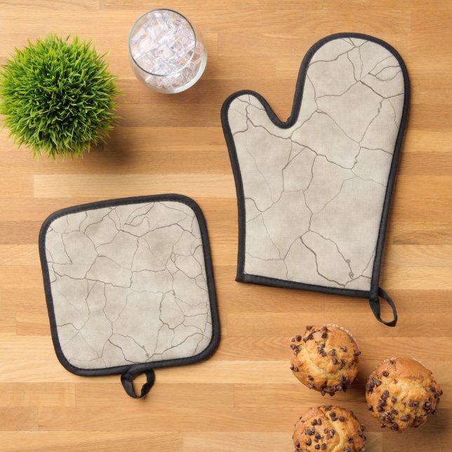 Best Solid Colour Silver Quilted Heat Protection  Oven Mitt & Pot Holder Set (Top Down)