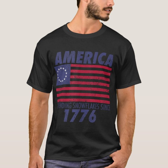 Betsy Ross 4Th Of July American Flag 1776 T-Shirt (Front)