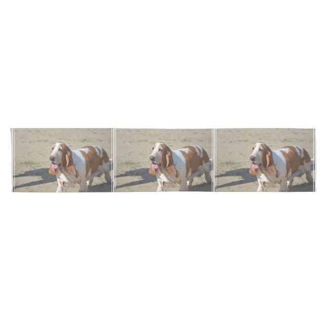 Big Basset Hound Short Table Runner (Horizontal)