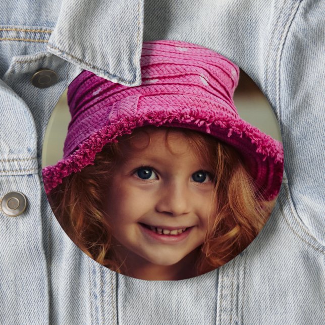 BIG CUSTOM PHOTO BUTTON (In Situ)