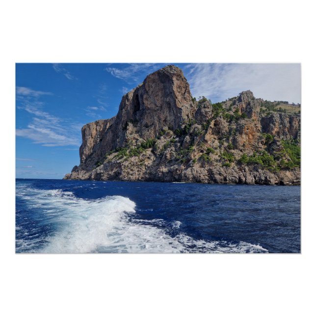 Big rock in the sea poster (Front)