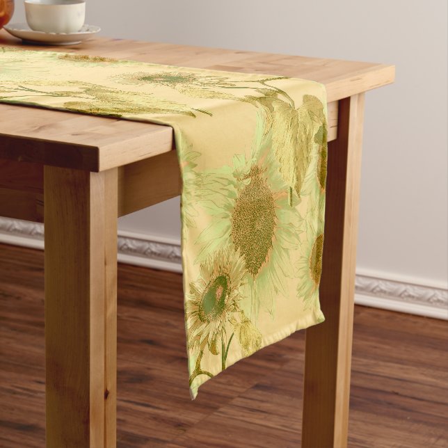 Big Sunflower Pattern   Short Table Runner (In Situ)