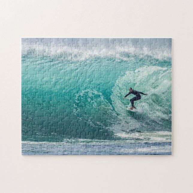 Big Wave Surfer Med Jigsaw Puzzle (Horizontal)