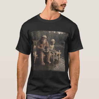 Bigfoot Alien Fishing Funny Men UFO Sasquatch Love T-Shirt