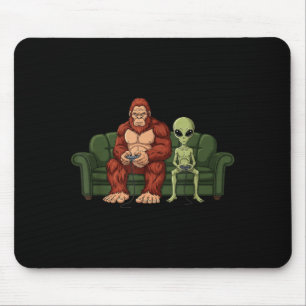 Bigfoot Alien Video Games Gaming Sasquatch Ufo Men Mouse Pad