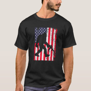 Bigfoot American Flag 2Nd Ammendment T-Shirt