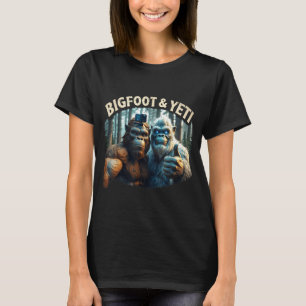Bigfoot and yeti selfie cryptid squatch hunter T-Shirt