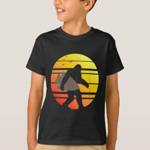 Bigfoot Arrowhead Hunting Indian Arrowhead Collect T-Shirt