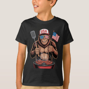Bigfoot Bbq 4th Of July Funny Patriotic Sasquatch  T-Shirt