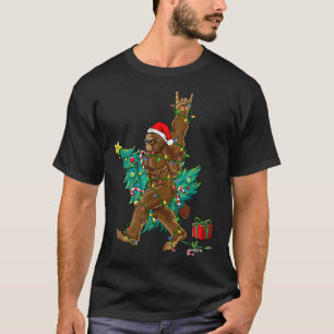 Bigfoot Christmas Tree Lights Rock Xmas Men Sasqua T-Shirt