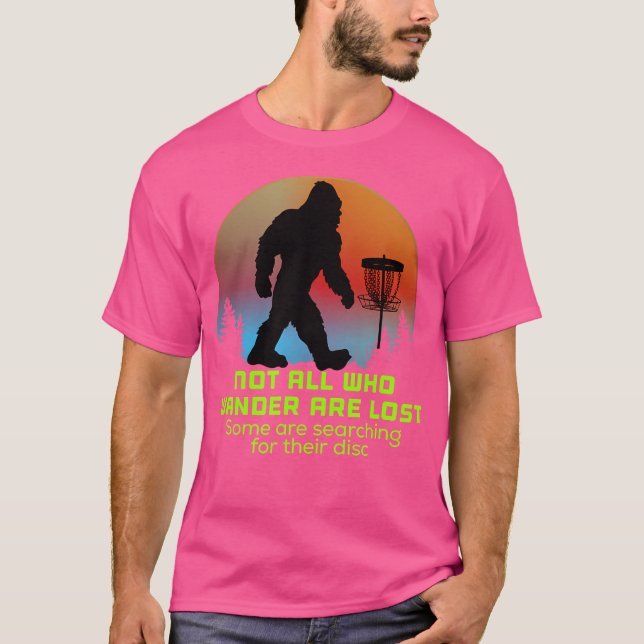 Bigfoot Disc Golf Sasquatch Chain Tosser Funny Big T-Shirt (Front)