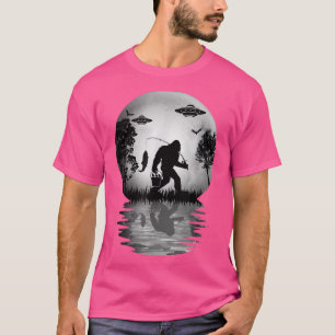 Bigfoot Fishing Funny Sasquatch On The Moon For Fi T-Shirt