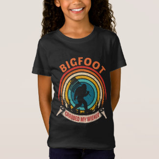 Bigfoot Grabbed My Wiener Retro Graphic USA flag T-Shirt