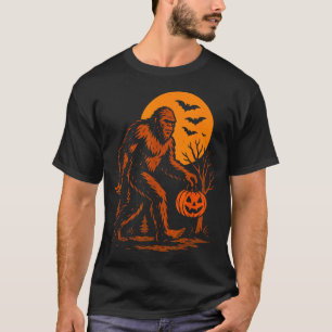 Bigfoot Halloween Sasquatch Jack O Lantern  T-Shirt