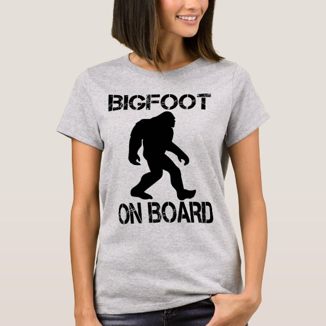 Bigfoot on Board Funny Bigfoot    T-Shirt (Front)