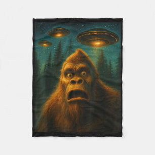 Bigfoot Sasquatch Alien Ufo Starry Night Gifts Men Fleece Blanket