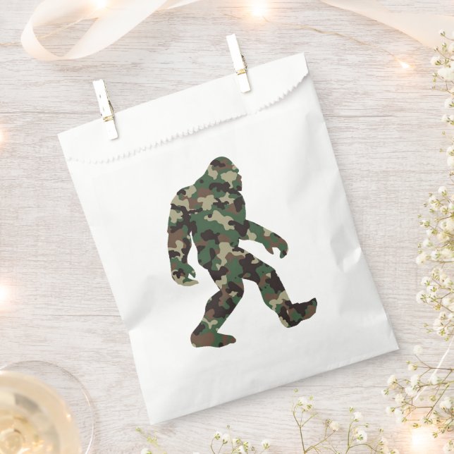 Bigfoot Sasquatch Camo Favour Bags (Clipped)