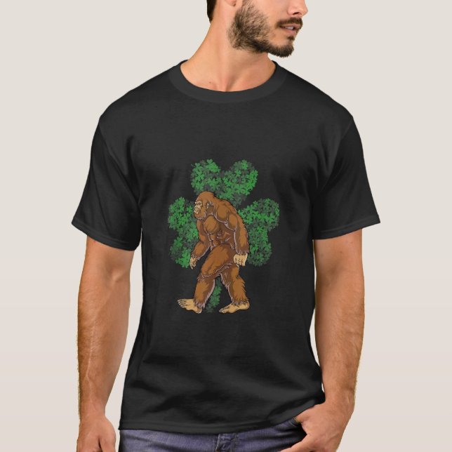 Bigfoot St Patrick s Day Green Shamrock Sasquatch  T-Shirt (Front)