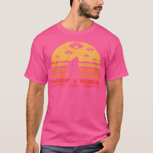 Bigfoot Ufo Vintage Sun Design - Believe T-Shirt