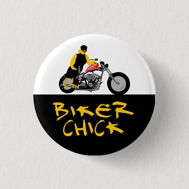 BIKER CHICK Sitting on Her Motorcycle 3 Cm Round Badge (Front)