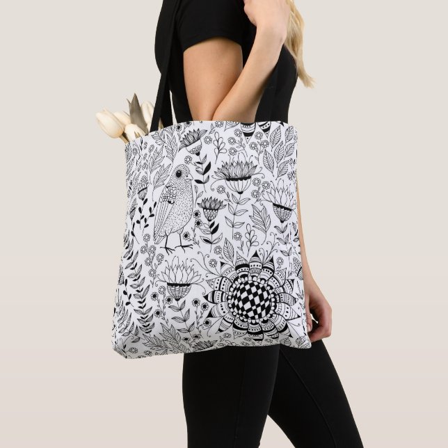 Bird and flowers doodle pattern tote bag (Close Up)