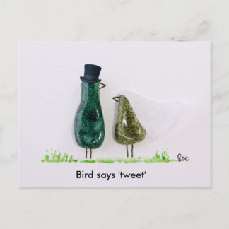 Bird says 'tweet' Wedding couple in green ceramic Postcard