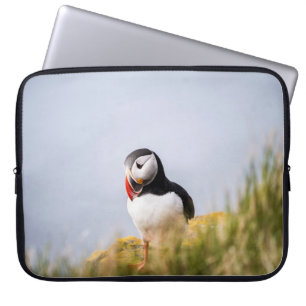BIRD STANDING ON GRASS LAPTOP SLEEVE