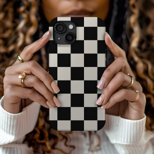 Black and Cream Retro Check iPhone 15 Case