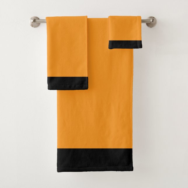 Black And Gold  Bath Towel Set (Insitu)