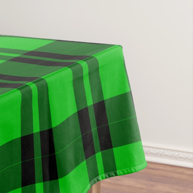 Black and Green Check retro Design Tablecloth (In Situ)