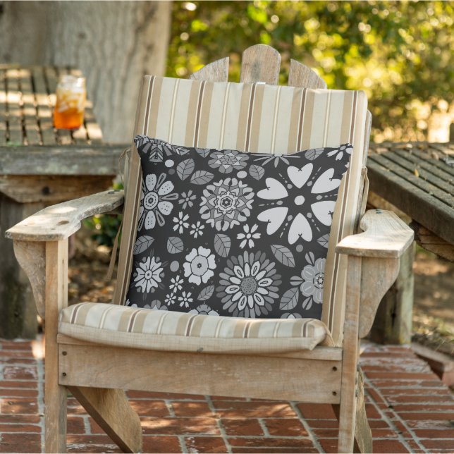 Black And Grey Retro Floral Art Seamless Pattern Cushion (Chair)