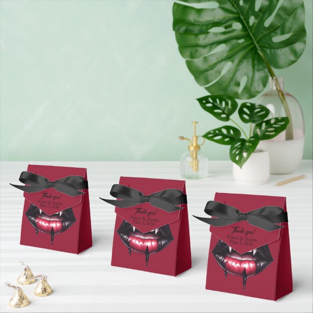 Black and Pink Gothic Bleeding Teeth Favour Boxes (Multiple)