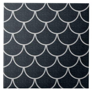 Black and Silver Scalloped Scale Pattern Tile
