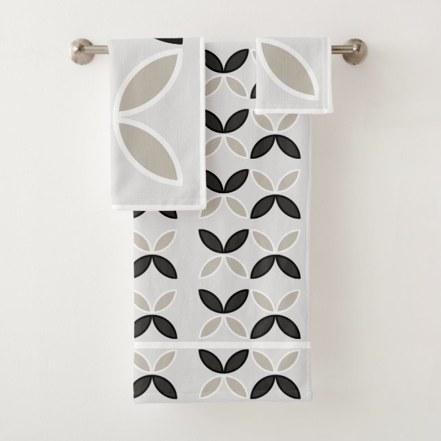 Black and white and grey floral pattern bath towel set (Insitu)