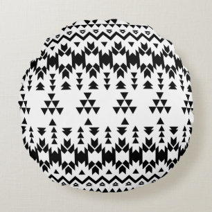 Black and White Aztec geometric vector pattern Round Cushion