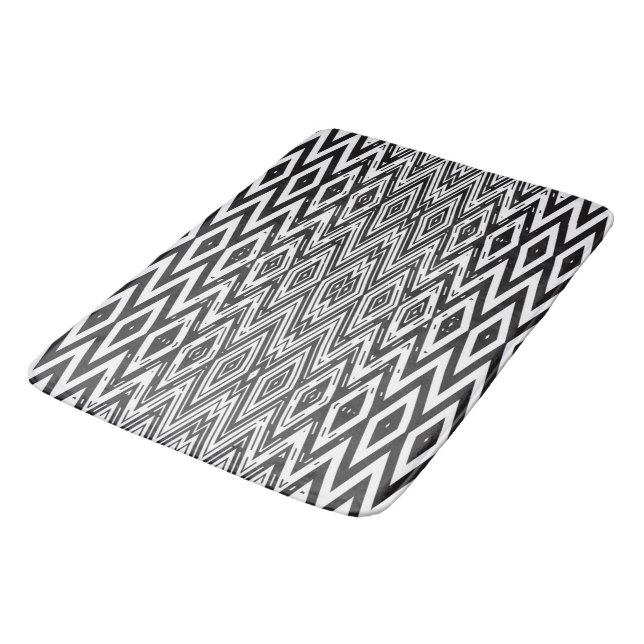 Black and white bath mat - Maze Ebony Ivory (Angled)