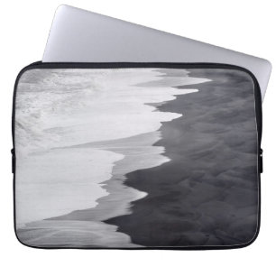 Black and white beach scenic laptop sleeve