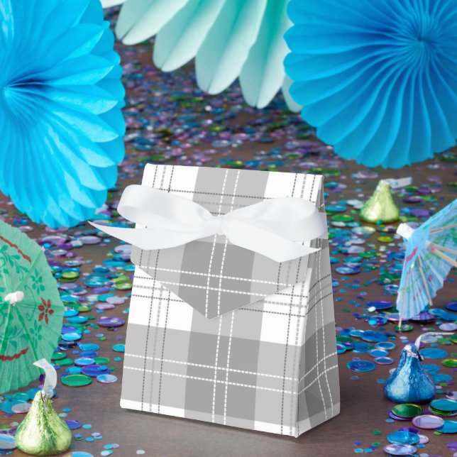 Black and White Buffalo Plaid Favour Box (Party)