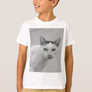 Black and White - Cat 02 T-Shirt