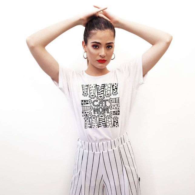 Black and white cat mum with cat paws T-Shirt (Creator Uploaded)