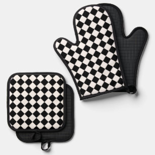 Black And White Chequerboard Chequered Flag Design Oven Mitt & Pot Holder Set