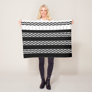 BLACK AND WHITE CHEVRON FLEECE BLANKET