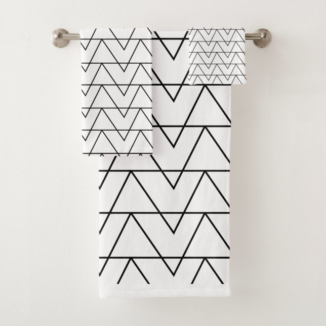 Black and White Chevron Stripe Pattern Bath Towel Set (Insitu)