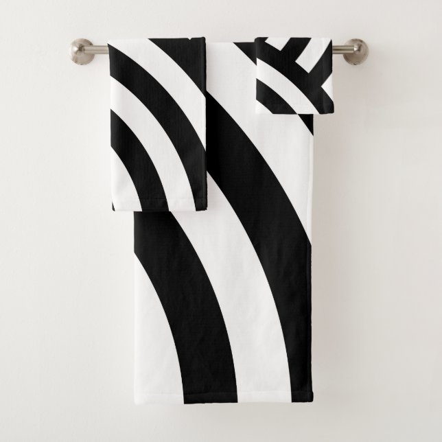 Black and White curves Bath Towel Set (Insitu)