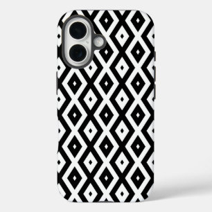 Black and white diamond pattern iPhone 16 case