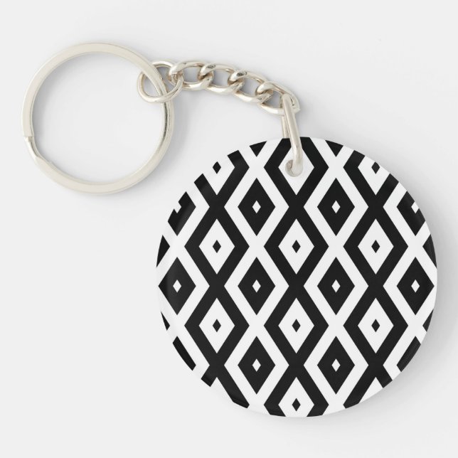 Black and white diamond pattern key ring (Front)