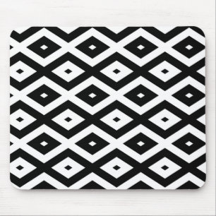 Black and white diamond pattern mouse pad