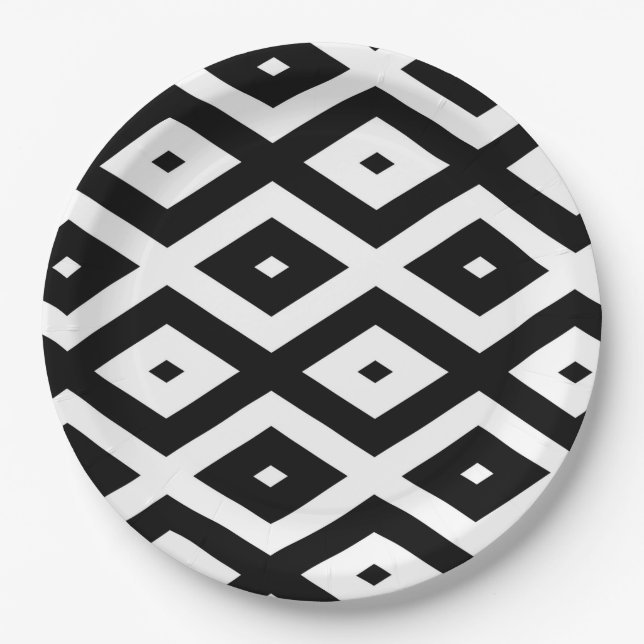 Black and white diamond pattern paper plate (Front)